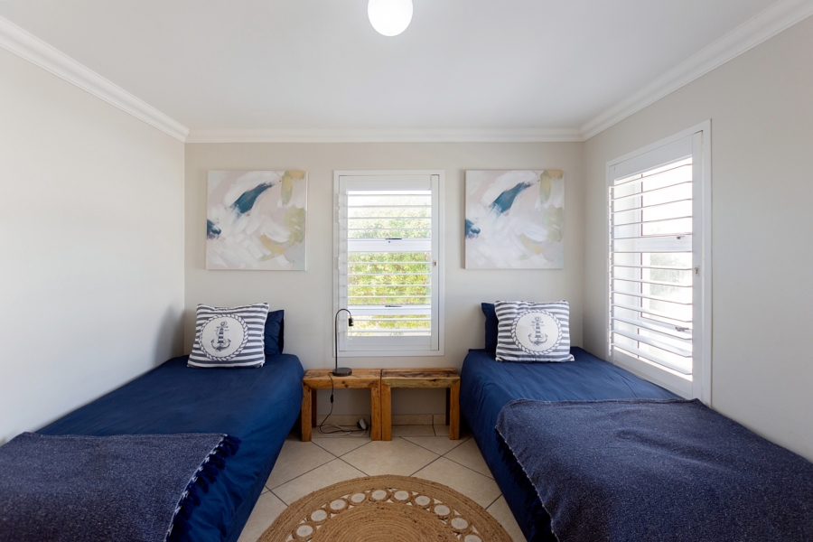 4 Bedroom Property for Sale in Golden Mile Western Cape